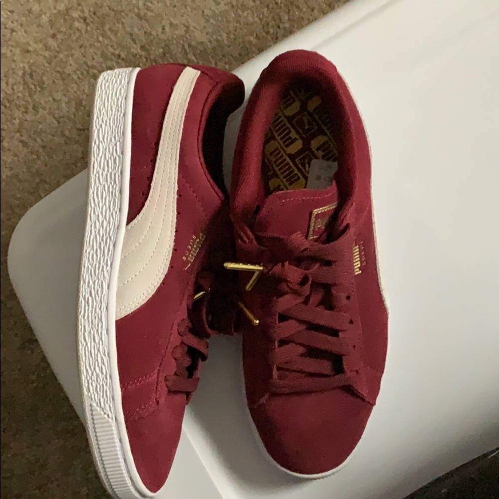 Burgundy Low Top Classic Sneakers